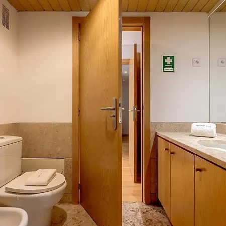 Noir Oriente 1br Apartment